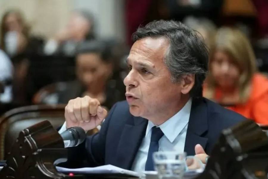 Cuál es el último proyecto de ley para regular la Inteligencia Artificial en la Argentina y cuáles son sus pilares