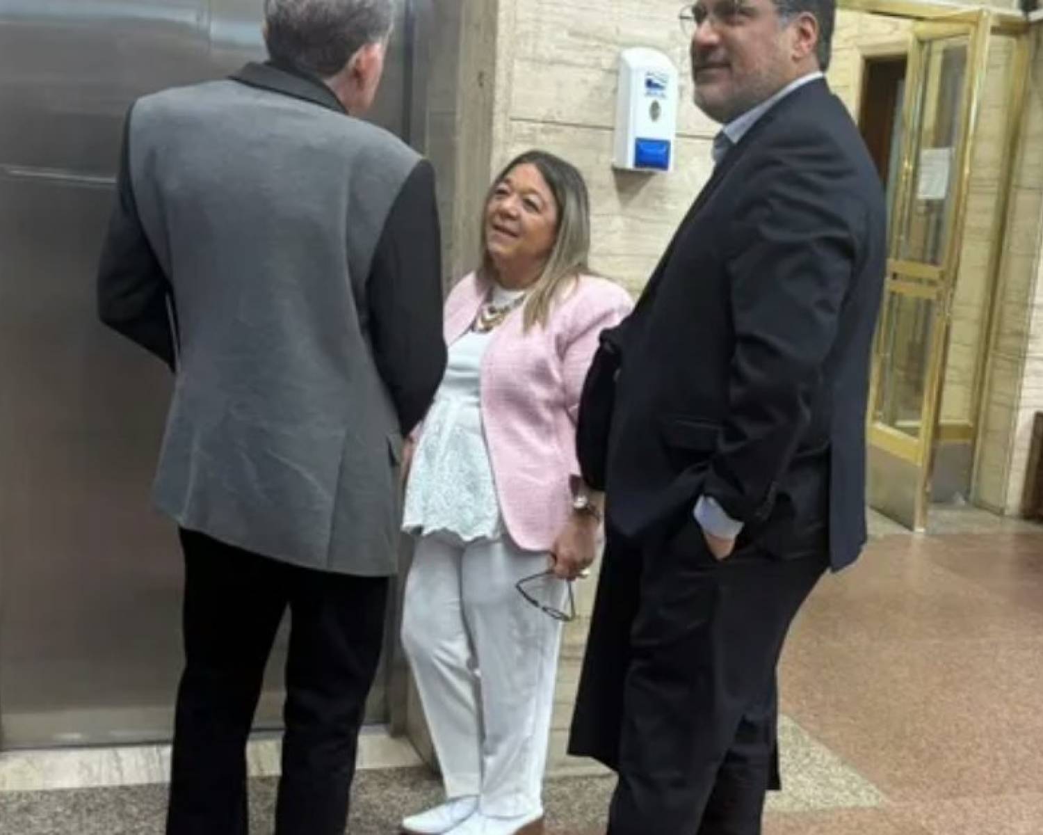 Testimonio clave en la causa Manuel Adorni: declara la escribana que certificó las escrituras del jefe de Gabinete