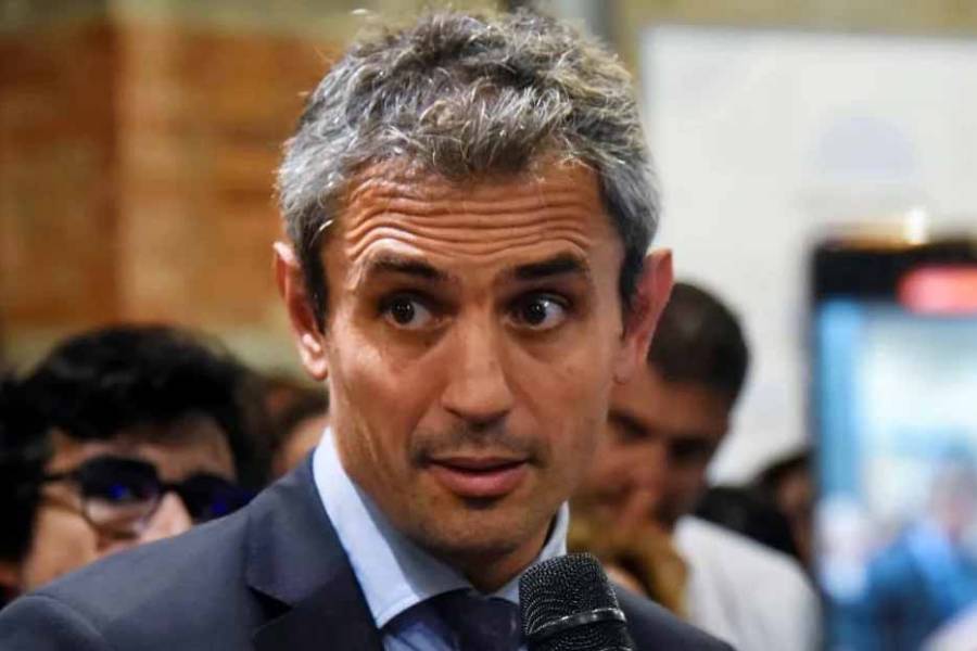 Menem confirmó que Adorni irá a Diputados el 29 de abril y anticipó: “Compren pochoclo, va a ser picante”