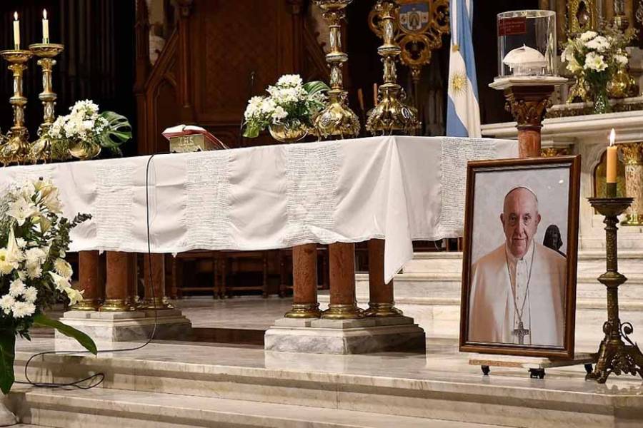 A un año de la muerte del papa Francisco: las misas y homenajes que se realizarán