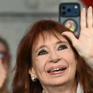 El pedido de Cristina Kirchner para terminar la interna con Axel Kicillof, mientras la quieren echar del PJ