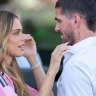 El anillo de Rodrigo de Paul y Tini Stoessel que revolucionó las redes y alimenta rumores