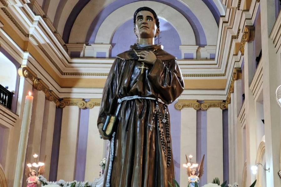Beato Mamerto Esquiú: Una vida dedicada a la fe y ferviente defensor de la Constitución Nacional