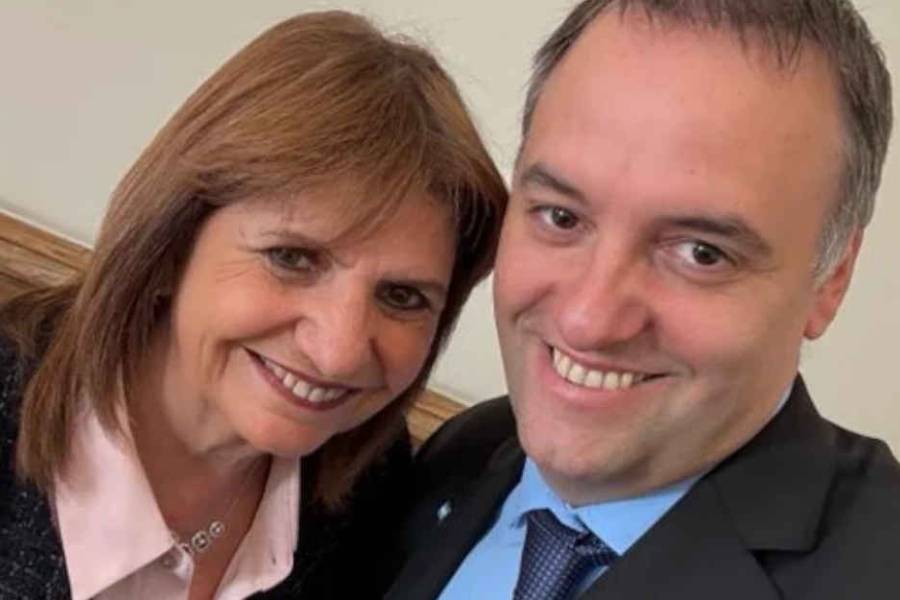 Bullrich adelantó la presentación de su declaración jurada en medio de la investigación a Adorni