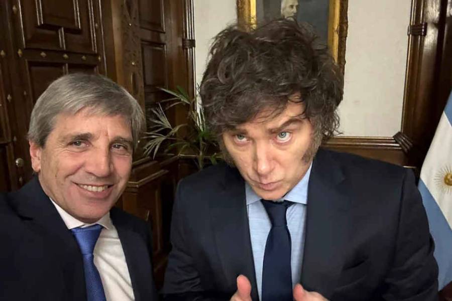 Contradicción entre Milei y Caputo por la pobreza: difieren en dos millones
