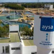 Un juez ordena suspender la privatización de AySA hasta determinar el pasivo ambiental