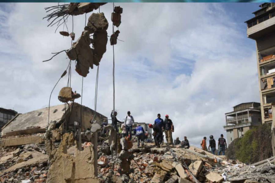 Sube a 1719 el número de muertos por los sismos en Venezuela