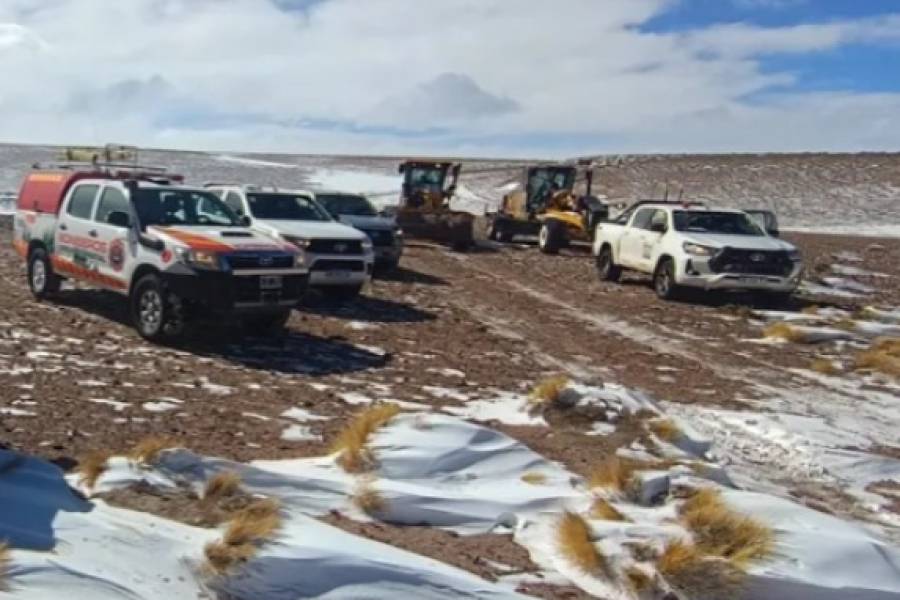Evacuan en helicóptero a cinco mineros aislados por la nevada en Río Tinto