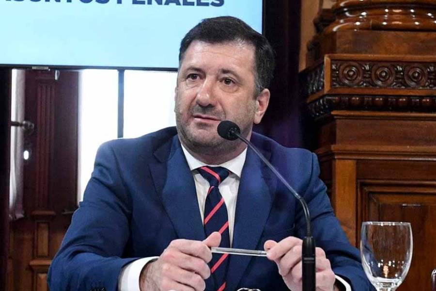 Kueider volverá a presentarse ante la Justicia de Paraguay por “presunto lavado de dinero