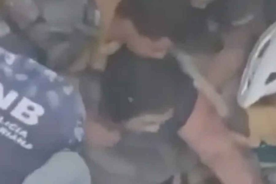 Rescate de dos sobrevivientes en Venezuela tras casi un mes bajo los escombros