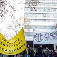 Investigadores del CONICET encaran una nueva protesta bajo una posible ola de despidos