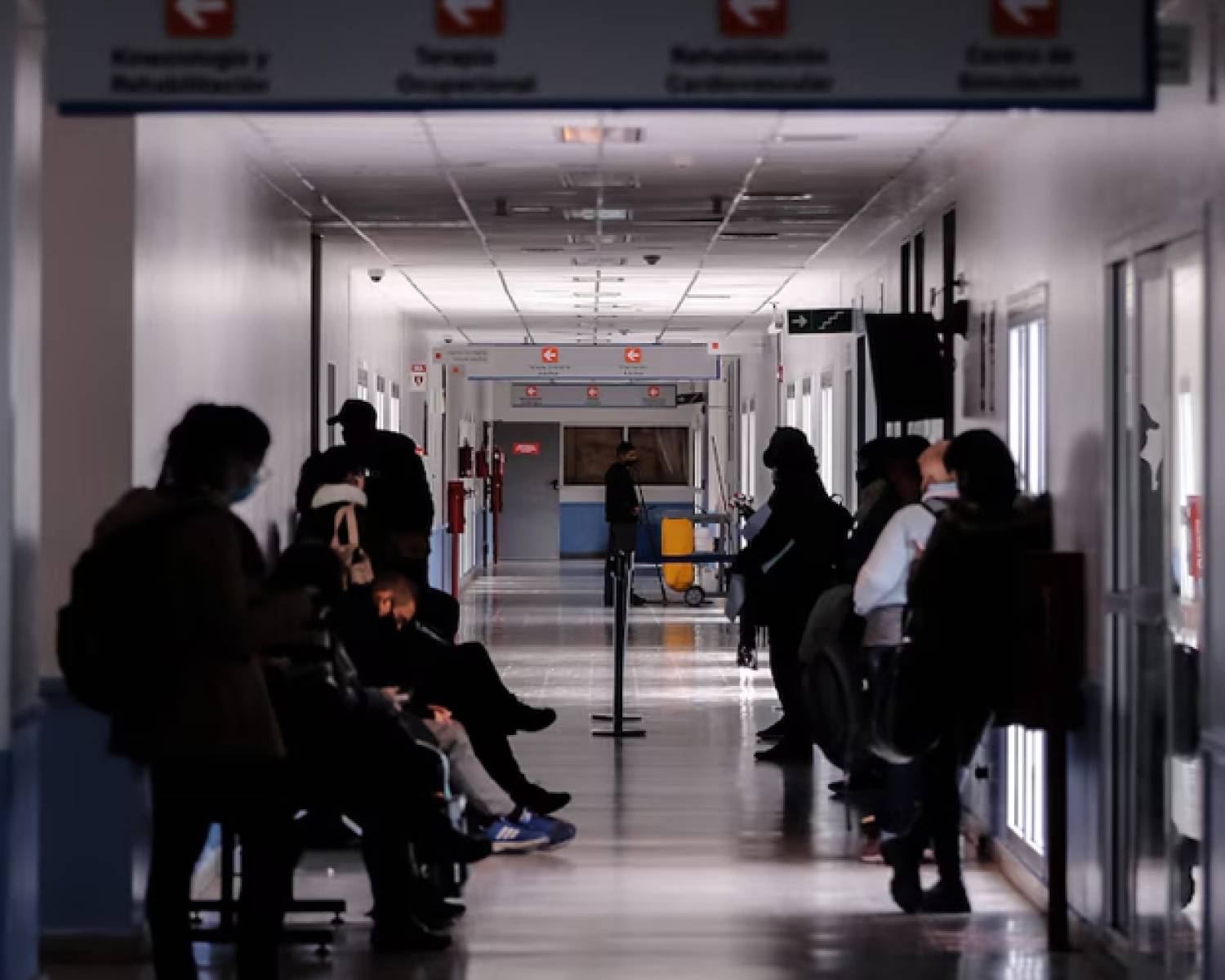 Los extranjeros no residentes deberán pagar por la atención en hospitales nacionales