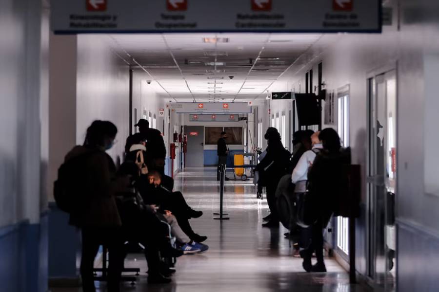 Los extranjeros no residentes deberán pagar por la atención en hospitales nacionales