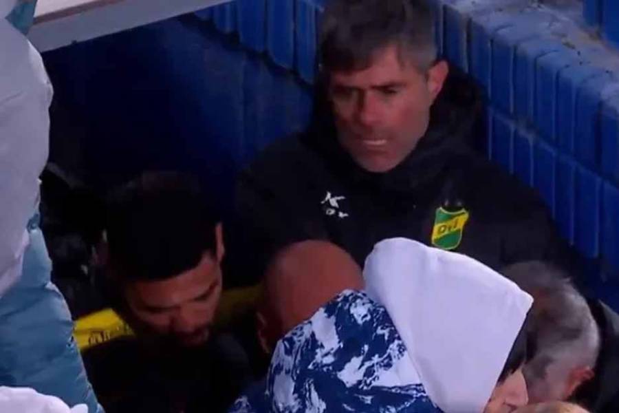 Escandaloso final de Vélez-Defensa: Vaccari y los mellizos Barros Schelotto, a las piñas en el túnel