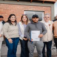 El gobernador Raúl Jalil entregó viviendas sociales e inauguró obras en clubes de Santa María