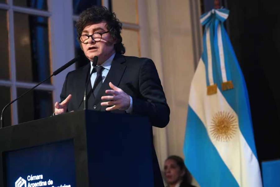 El Gobierno busca garantizar salarios mínimos de al menos $1 millón en las negociaciones paritarias