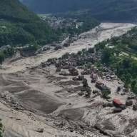 Ya son 669 los muertos y casi 3.000 los desaparecidos tras la riada en Nepal