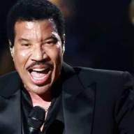 Alarma en el mundo de la música: Lionel Richie está internado en terapia intensiva