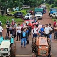 Yerbateros misioneros protestaron durante la visita de Milei