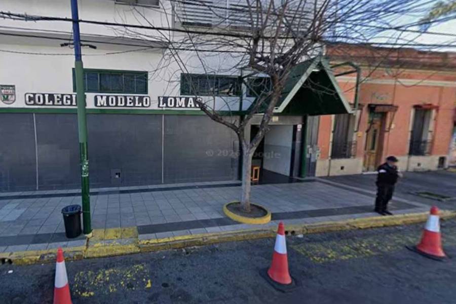 Alumnos de una escuela en Lomas de Zamora crearon fotos de sus compañeras desnudas con IA para venderlas