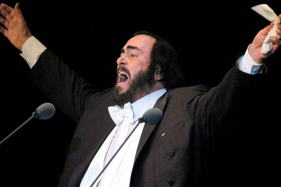 El arquero frustrado que padeció la Segunda Guerra Mundial y popularizó el género lírico: la historia de Luciano Pavarotti