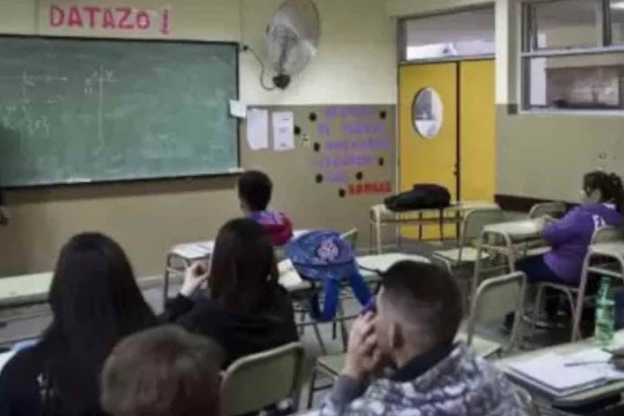 Pánico docente: Jóvenes agredieron a sus maestros en un colegio privado y otro estatal