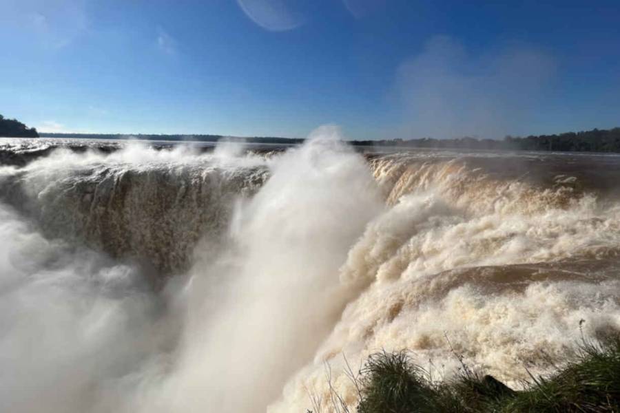 Efecto El Niño: cerraron dos circuitos de las Cataratas por el aumento del caudal del Río Iguazú
