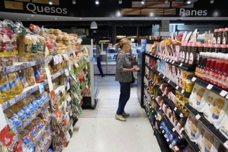 Alimentos cierra el mes con subas de dos dígitos y empuja la inflación de marzo