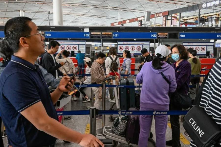 Crece tensión bilateral:  China alerta a sus ciudadanos que viajen a EEUU por posible 