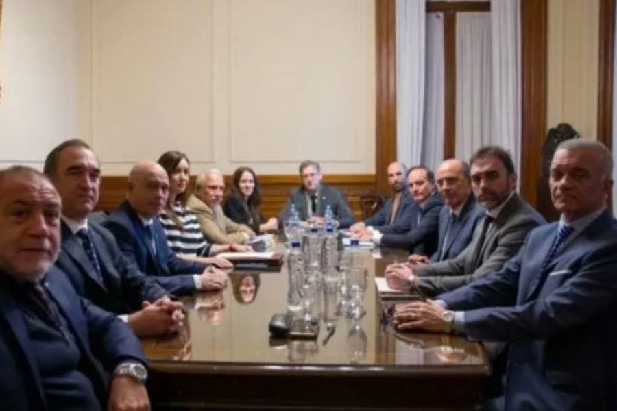 Ley Bases: Villarruel y Francos se reunieron con los bloques dialoguistas en el Senado