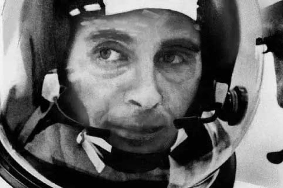 Murió William Anders, el astronauta que sacó la foto más icónica de la Tierra