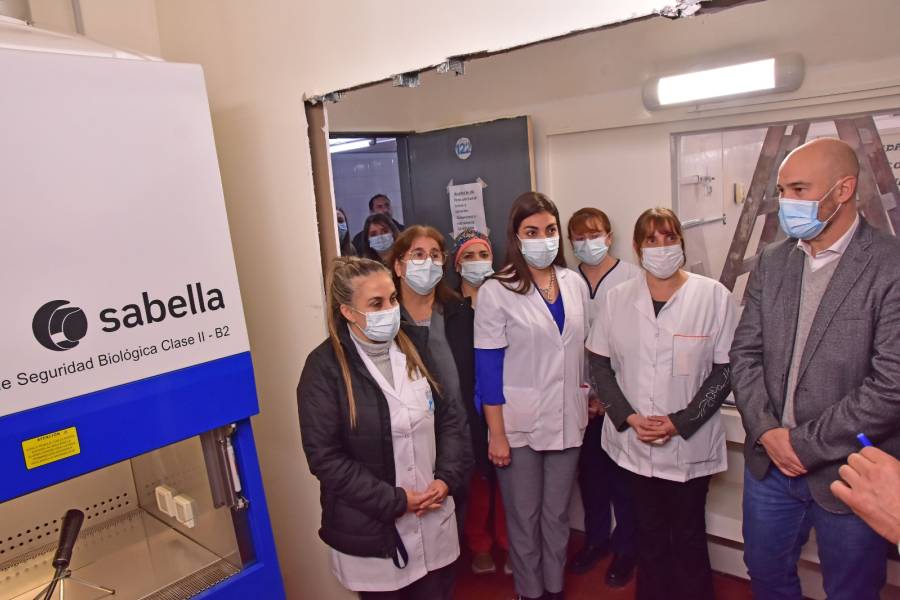 El Hospital San Juan Bautista recibió nueva cabina de bioseguridad para la preparación de medicación
