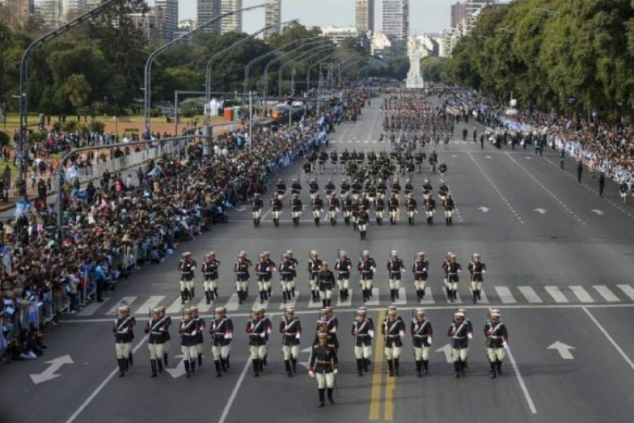 Cómo será el desfile militar que liderará Javier Milei este martes
