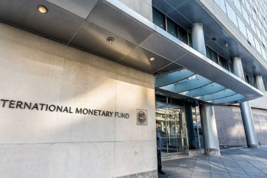 Javier Milei no logra que la economía repunte y el FMI empeoró su proyección para el país