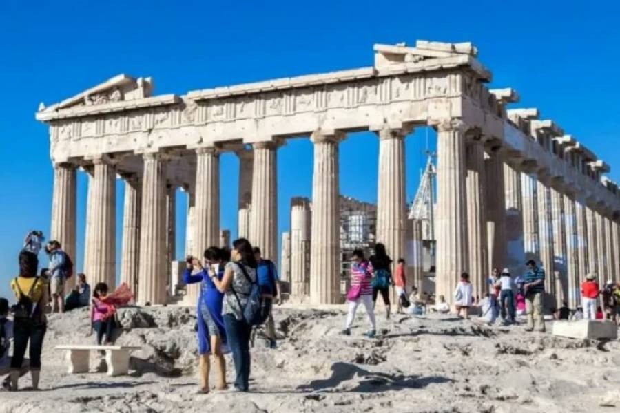 Grecia: la ola de calor obliga a cerrar todos los atractivos arqueológicos