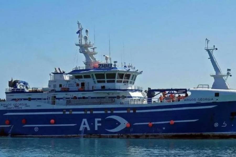 Tragedia cerca de las Islas Malvinas: se hundió un pesquero y murieron 6 tripulantes