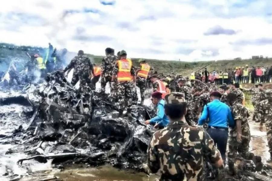 Tragedia en Nepal: se estrelló un avión y murieron todos los pasajeros 
