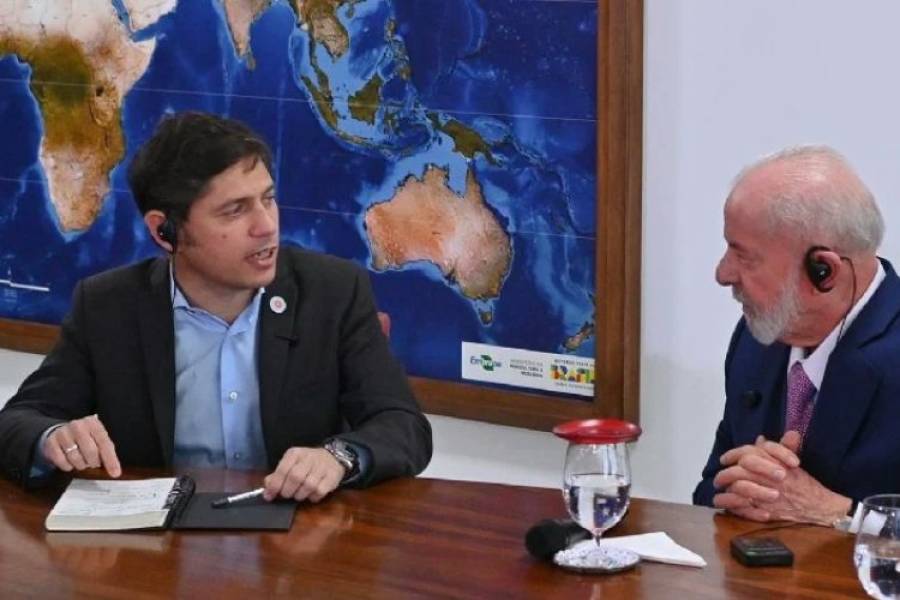 Axel Kicillof se reunió con Lula da Silva y consiguió la foto que no tiene Javier Milei