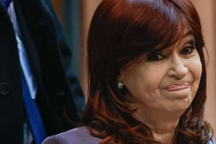 Sin nombrarlo, Cristina Fernández de Kirchner mandó a José Mayans hacerse una 