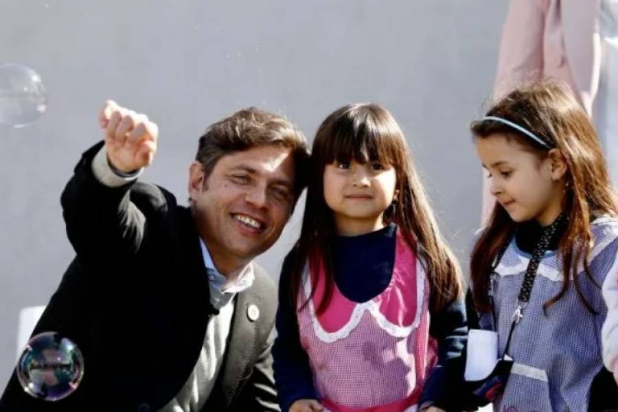 Axel Kicillof anunció un proyecto para declarar obligatoria la educación desde los 3 años