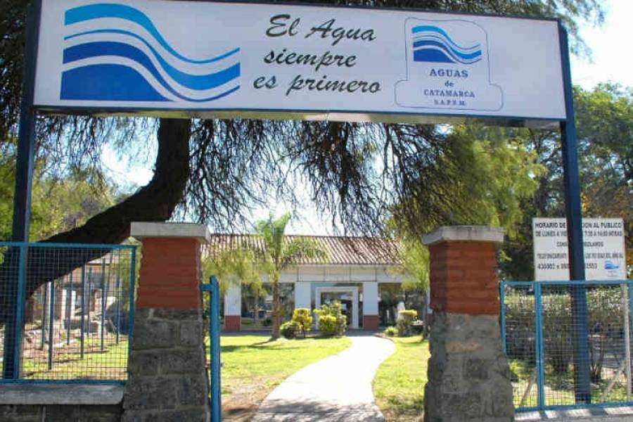 Aguas de Catamarca SAPEM solicitó una actualización en los valores tarifarios del 161 %