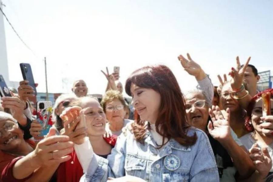 Cristina Kirchner recorrió La Matanza y crecen los rumores de una posible candidatura