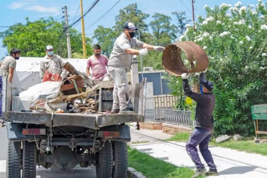 Dengue: Descacharrado en F.M.E.