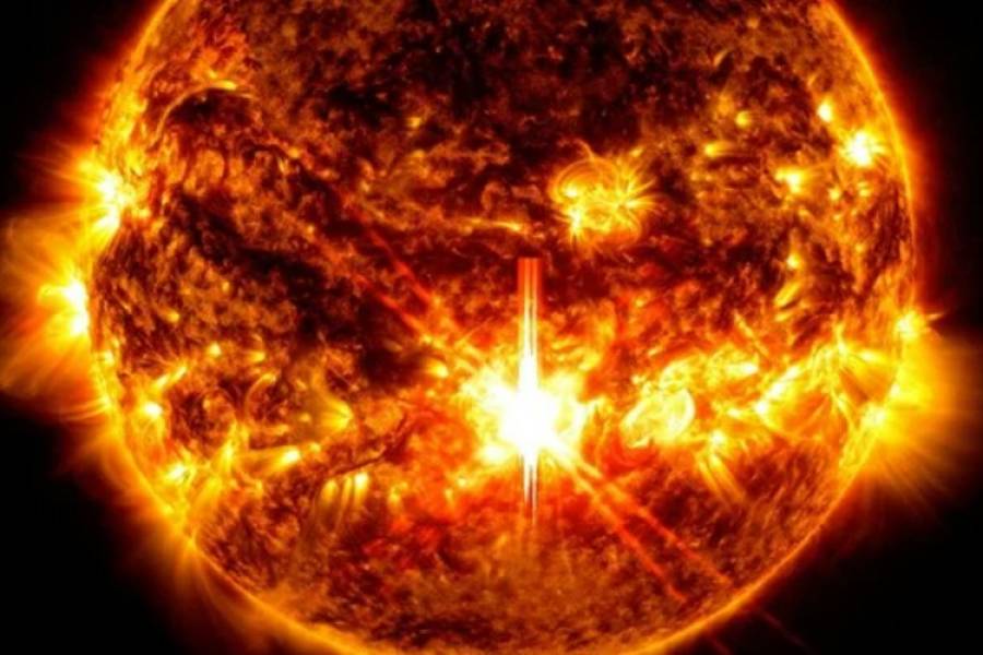 El sol está disparando una temible llamarada a la Tierra, la más potente de los últimos siete años