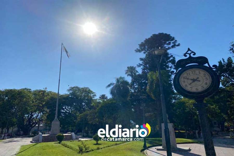 Un viernes caluroso con cielo cambiante