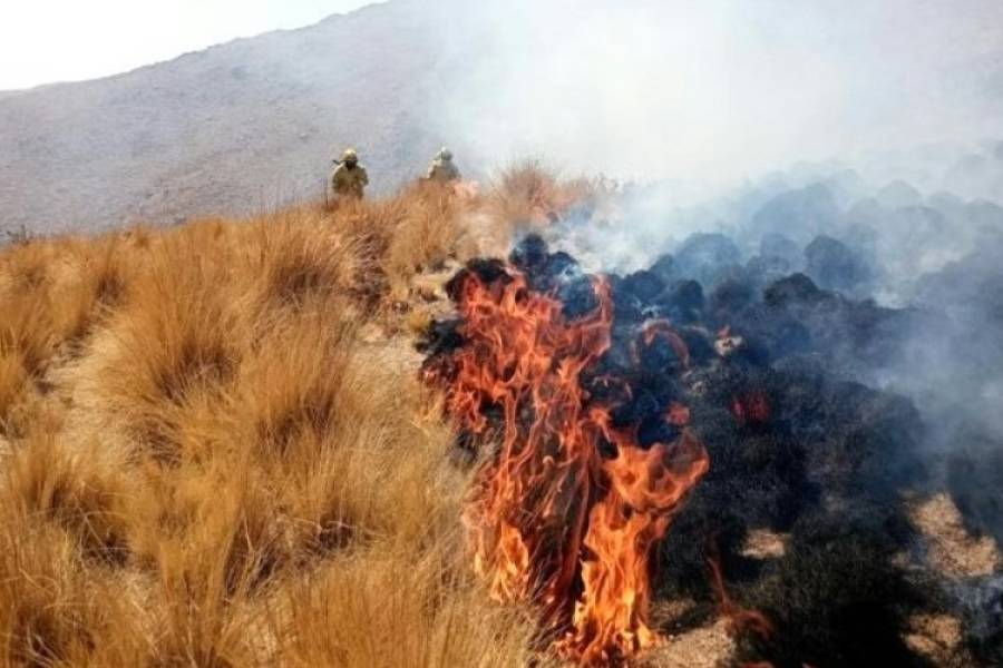 Incendios en Capayán y Andalgalá