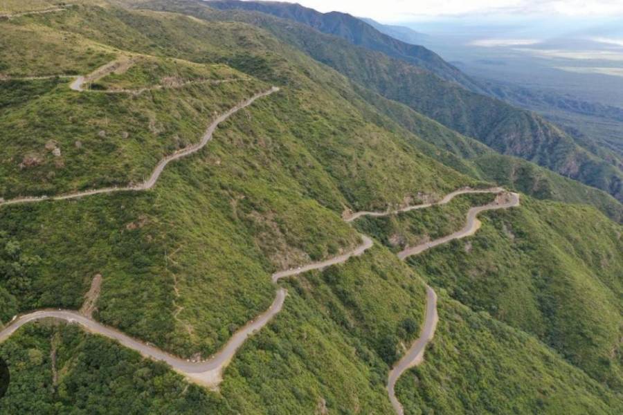 Dos personas heridas tras precipitarse al vacío en la Cuesta del Portezuelo 